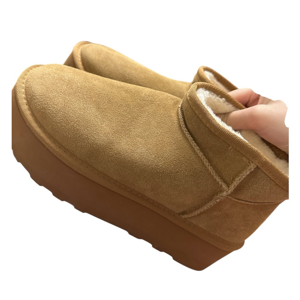 Cushionaire Platform Boots